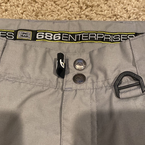686 Snowboard/Ski Pants Size Small - Picture 4 of 12